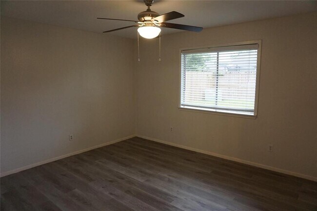 Building Photo - 2790 Tallowood