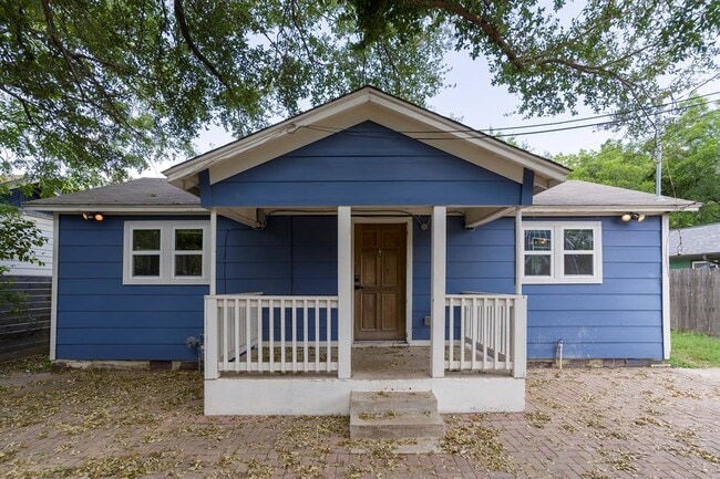 Primary Photo - 1116 Ebert Ave