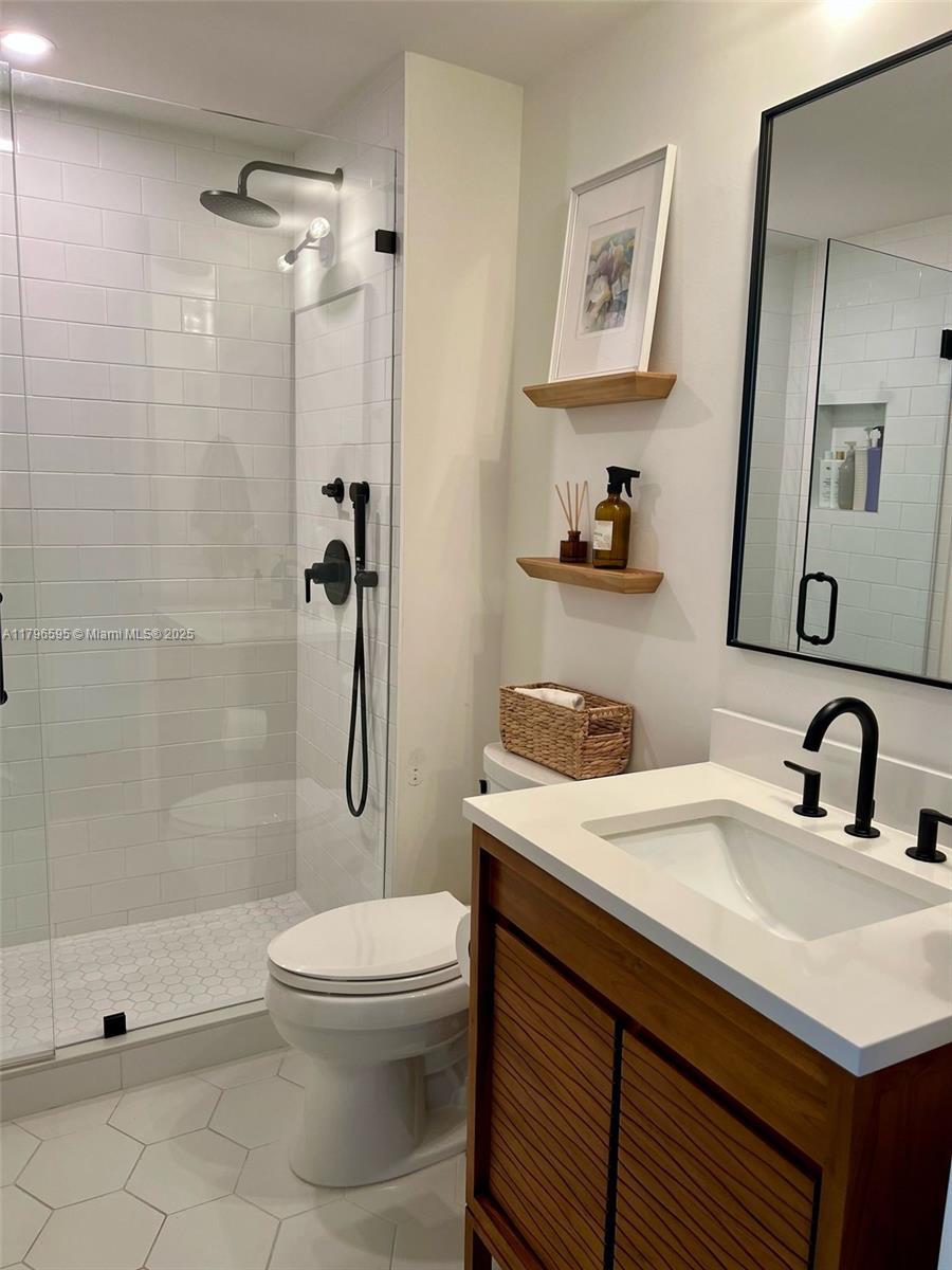 Building Photo - 2101 Brickell Ave