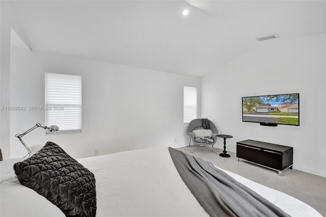 Building Photo - 648 Sand Creek Cir