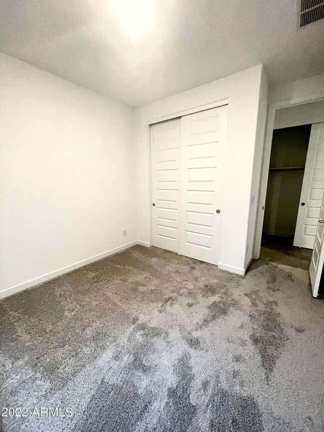Building Photo - 3831 S 63rd Dr