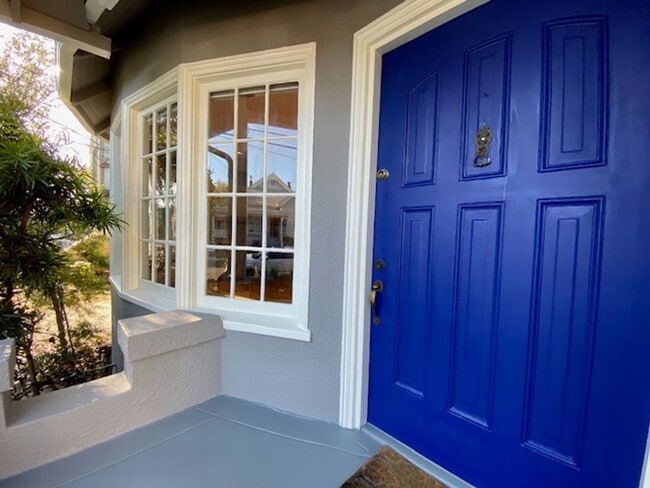 Building Photo - 1810 Pacific Ave