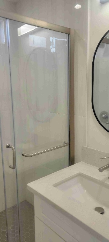 Building Photo - 8820 Noeline Ave