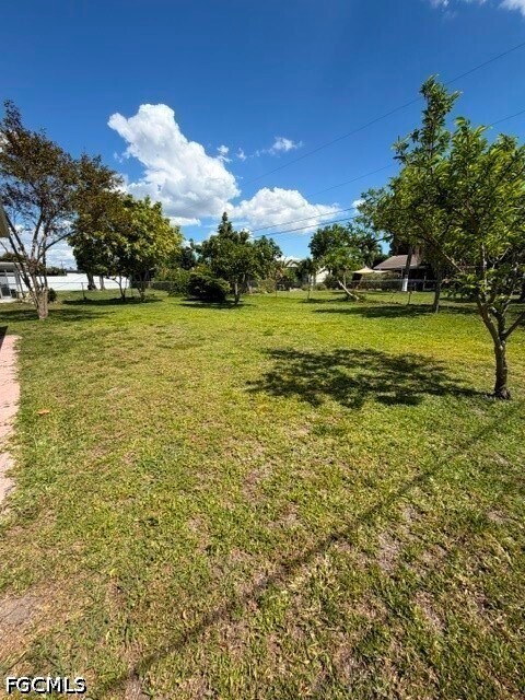 Building Photo - 922 SE 26th Terrace