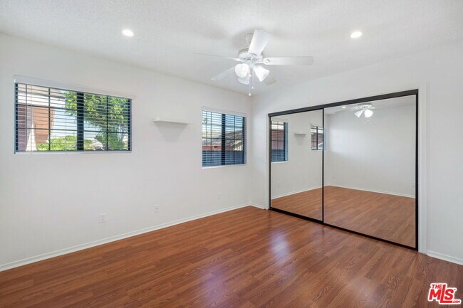 Building Photo - 11882 Ramona Ave