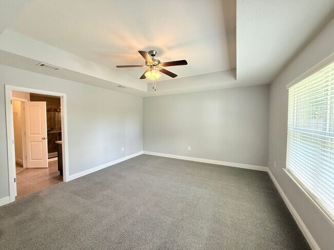 Building Photo - Spacious 4-Bedroom Home - Pace Mill Creek
