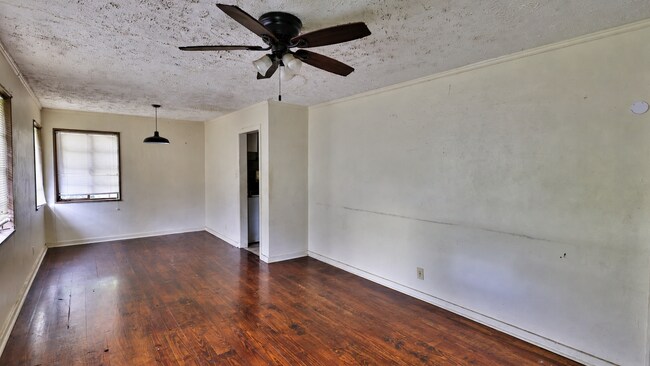 Building Photo - 2763 Emerald Dr