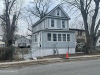 Building Photo - 405 Myrtle Ave