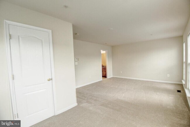 Building Photo - 111 Twin Eagle Ct