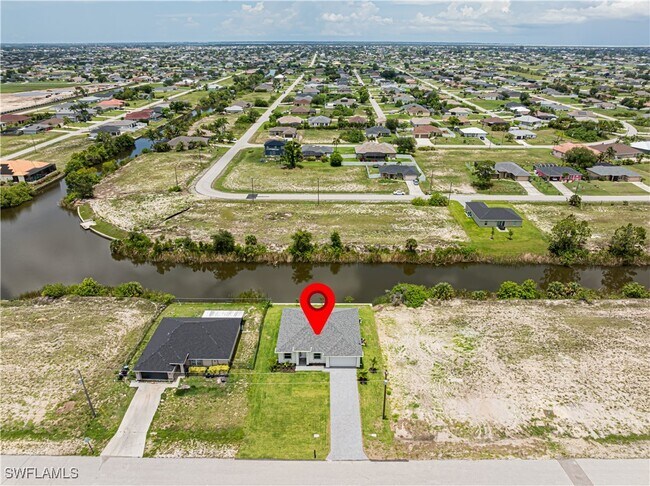 Building Photo - 420 NW 18th Pl