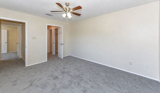 Building Photo - 1224 Westway Cir