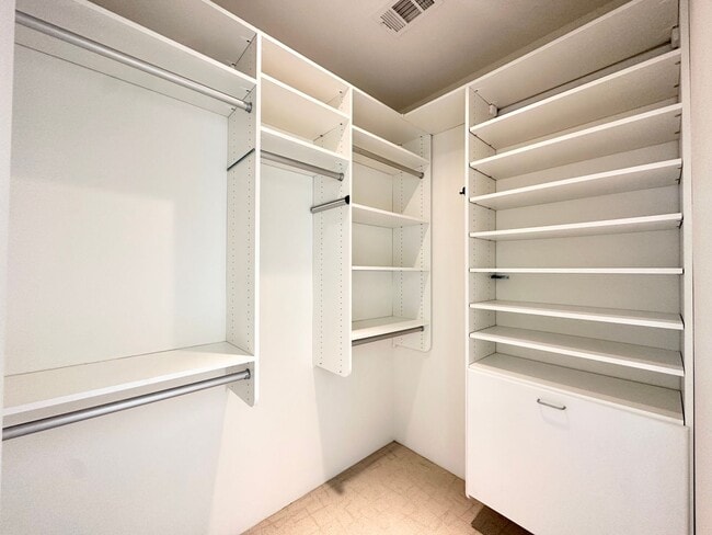 Building Photo - AVAILABLE NOW! 3-bedroom / 3.5 Bathroom Condo with Private Pool & Spa located in 48 & BARISTO!