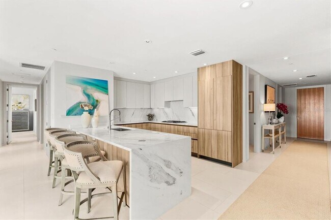 Building Photo - 1020 Sunset Point Rd