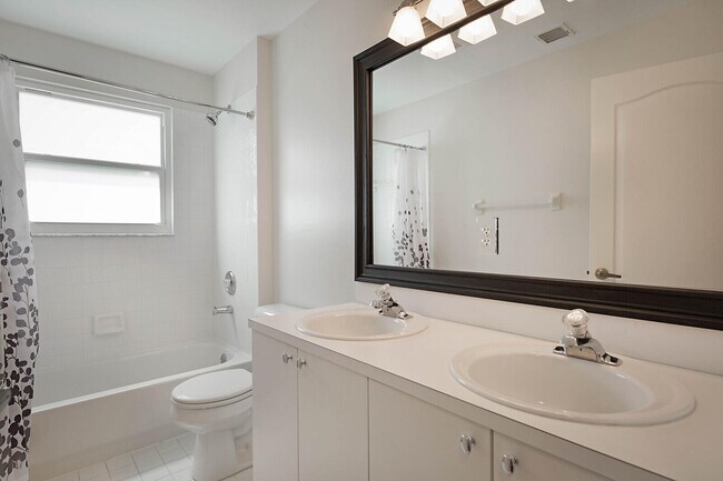 Building Photo - 9485 Baritone Ct