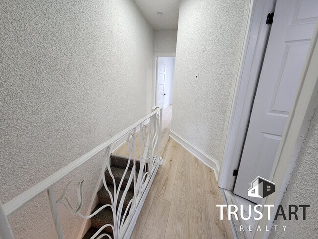 Building Photo - Charming 3-bedroom home in North Central N...
