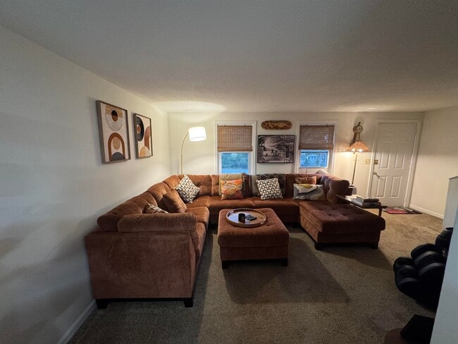 Building Photo - 152 Porcupine Cir