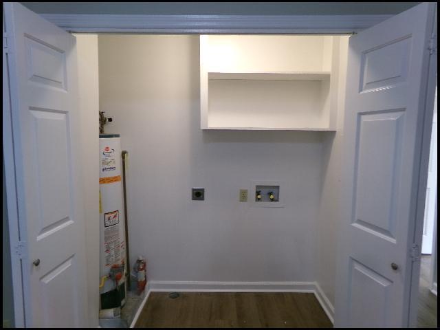 Building Photo - 1813 Sanford Dr