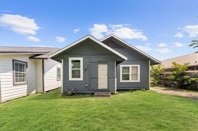 Building Photo - 6818 Avenue C
