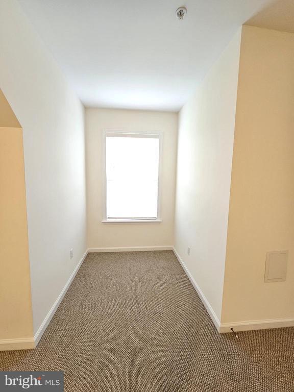 Building Photo - 1014 Zircon Ct