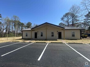 Building Photo - 208 Mat Morrow Rd
