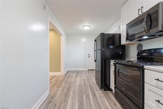 Building Photo - 314 Mohican Dr