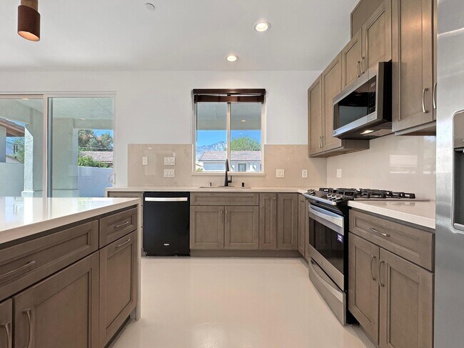 Building Photo - 33059 Rancho Vista Dr