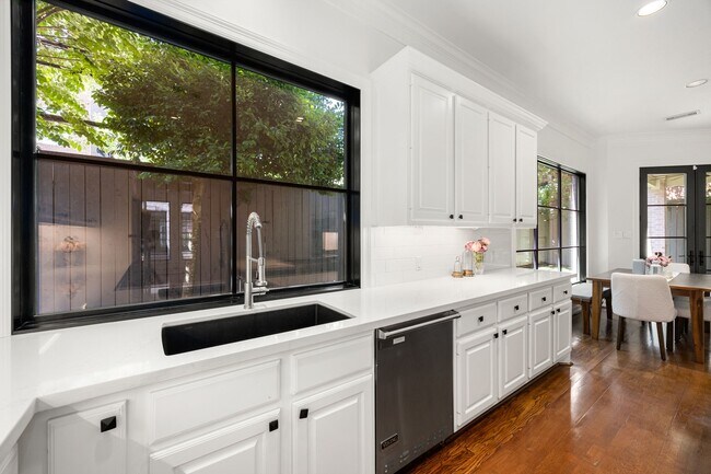 Building Photo - 111 N Wynden Estates Ct