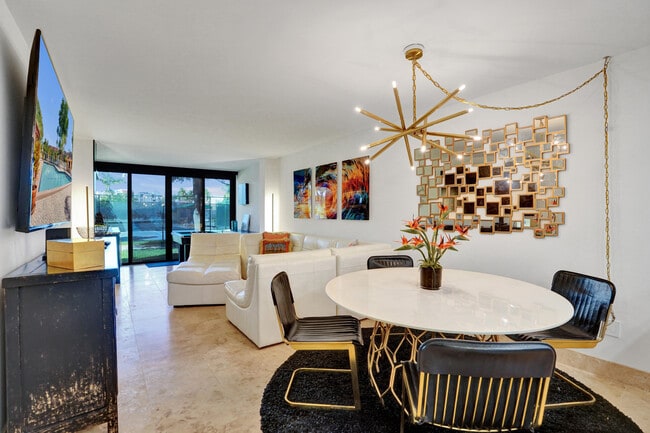 Building Photo - 755 Dotterel Rd