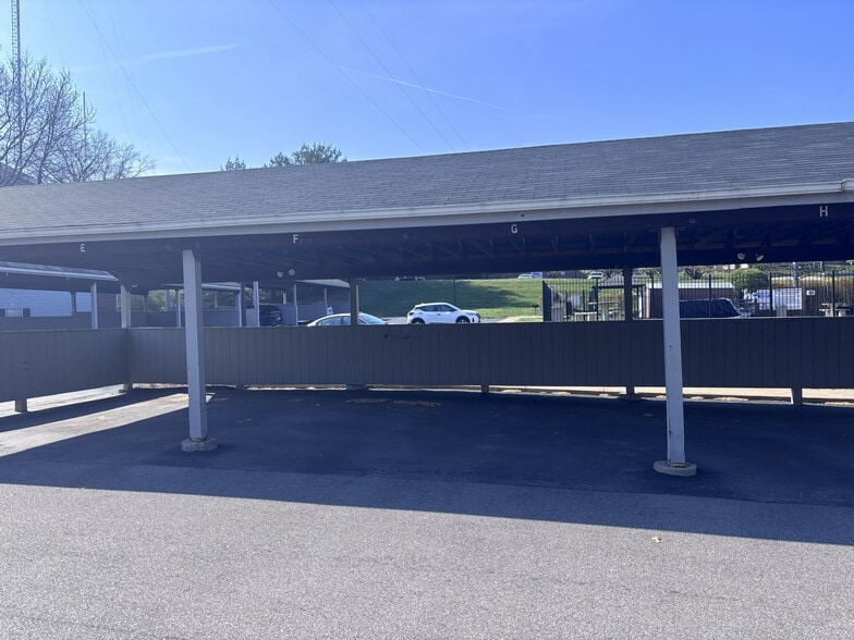 Building Photo - 7519 Triwoods Dr