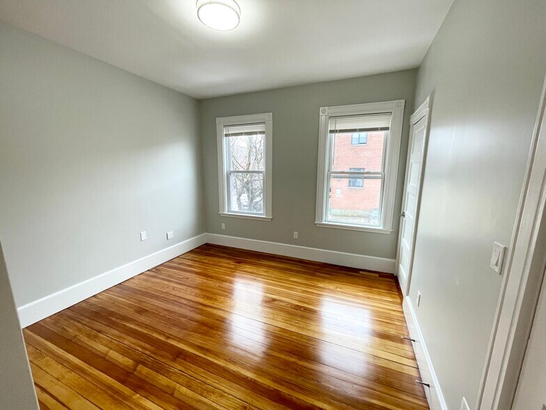 Building Photo - 5 Saint Margaret St