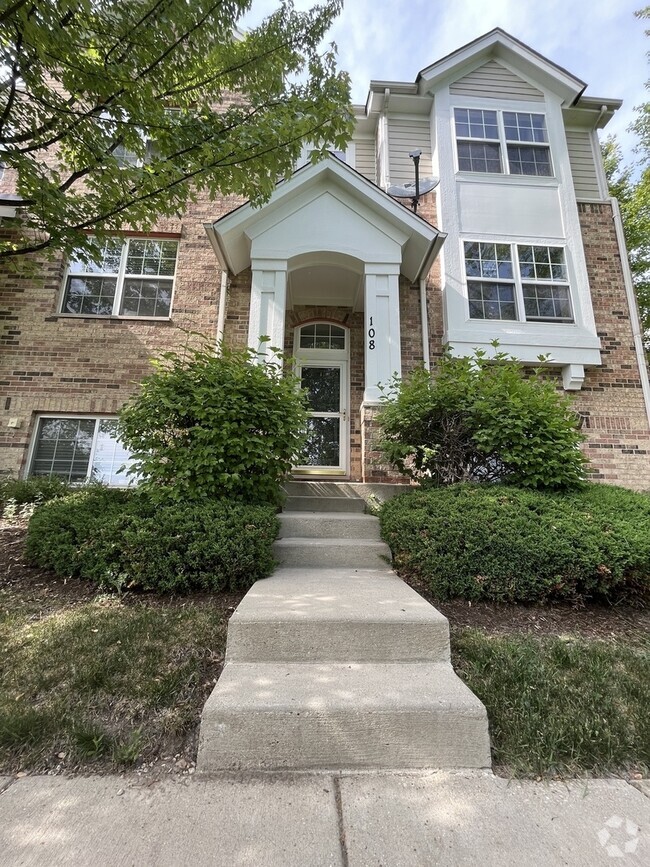 Building Photo - 108 Prairie Ct