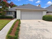 Building Photo - 2218 Graystone Dr