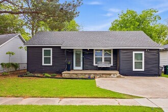 Building Photo - 2712 Frazier Ave