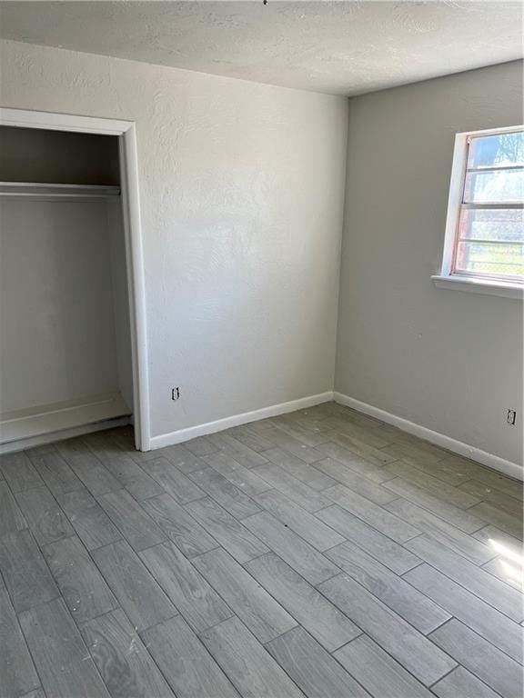 Building Photo - 628 Lotus Ave
