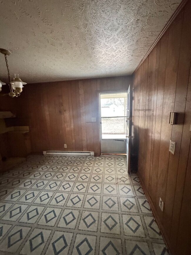 Building Photo - 2 bedroom / 1 office / 1 bathroom in Shelby, NC