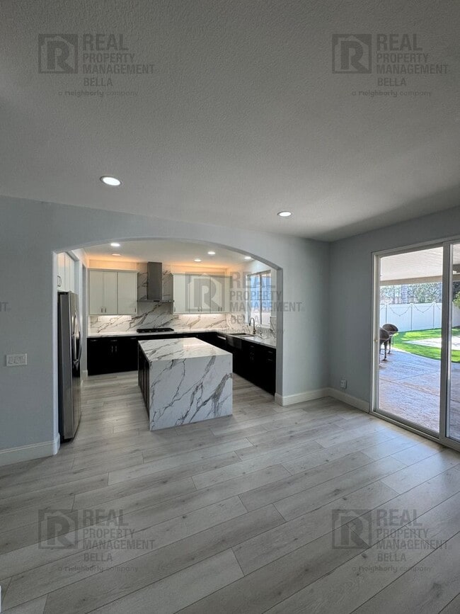 Building Photo - Murrieta Luxury Estate with Resort Pool, Designer Kitchen & Entertainer’s Backyard Retreat