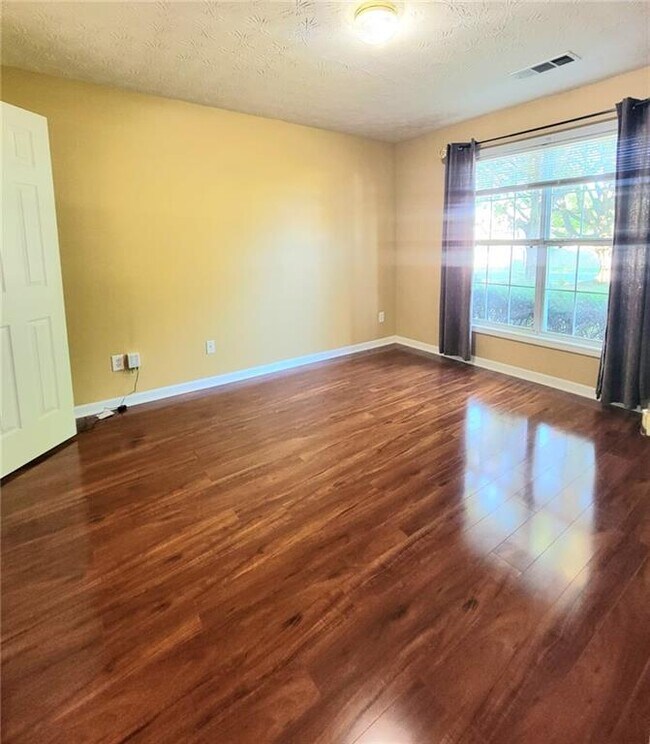 Building Photo - 3342 Woodash Ln