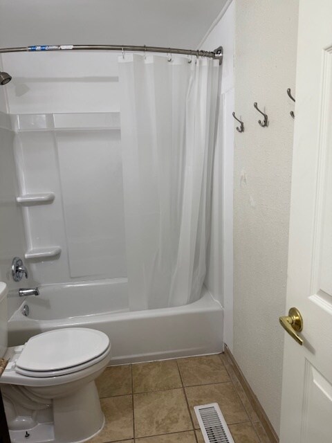 Bathroom - 165 W 250 N