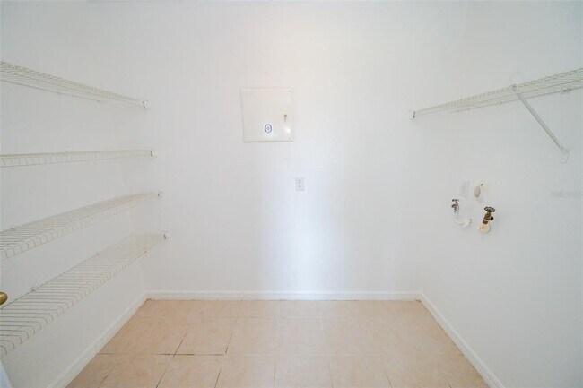 Building Photo - 202 Walnut Crest Run