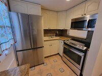 Building Photo - 2903 Point E Dr