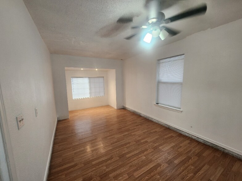 Building Photo - 437 Sunset Hills Dr