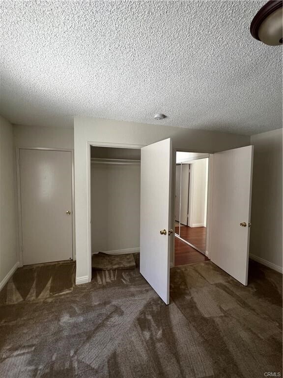 Building Photo - 875 W 11th St