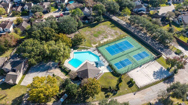 Building Photo - 2707 Ashford Trail Dr