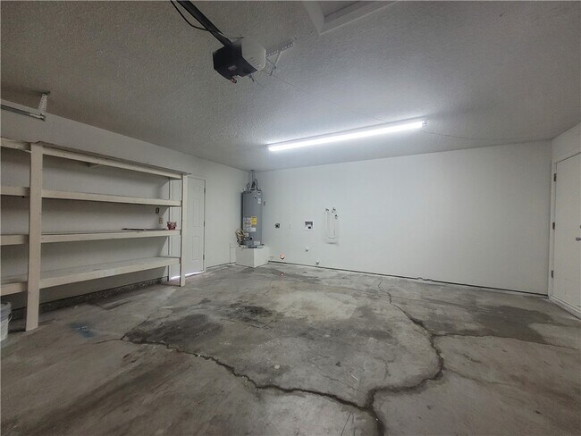 Building Photo - 1529 Taylor Rd