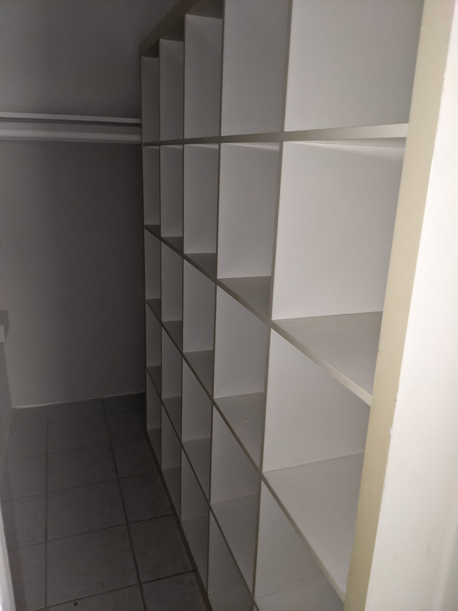 Building Photo - 451 N Oakhurst Dr