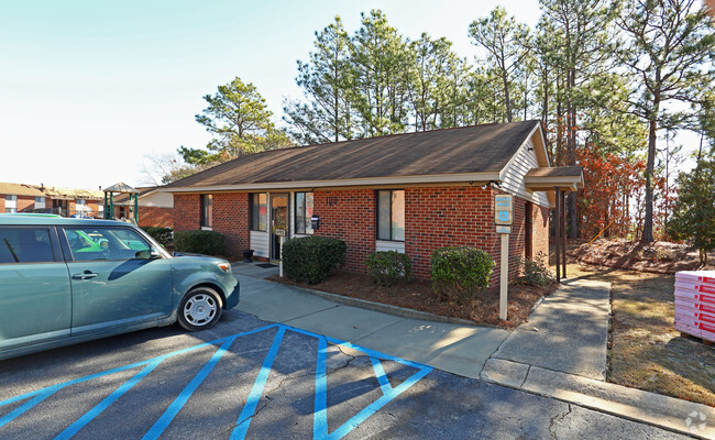 Building Photo - Sparkleberry Hill Apartments