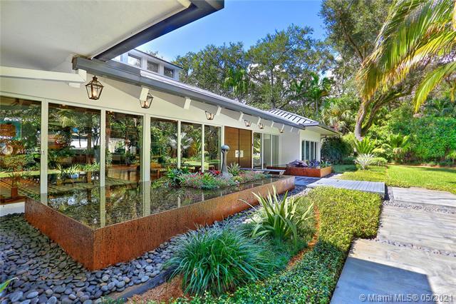 Building Photo - 5520 Oakwood Ln