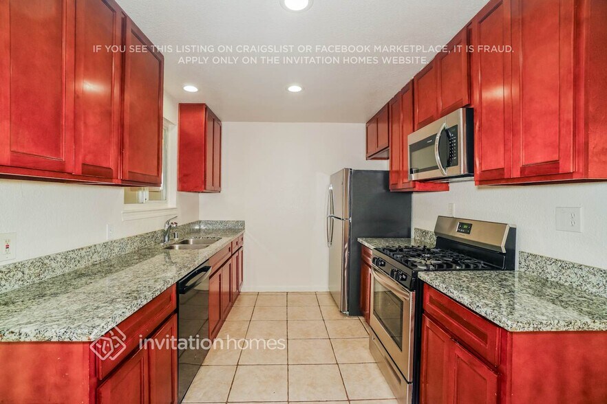 Building Photo - 2124 Winafred St