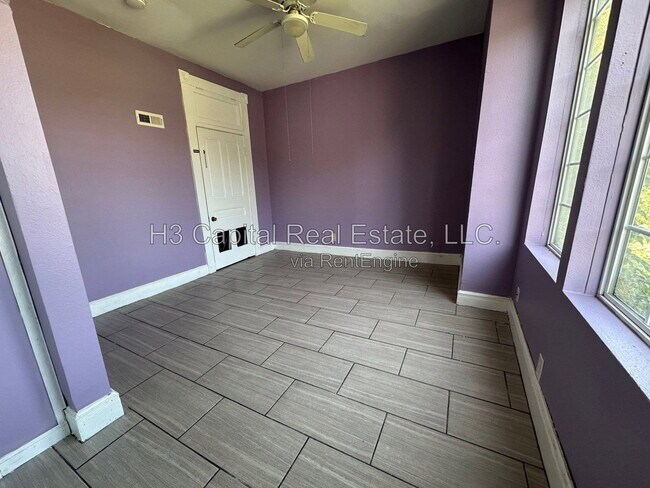 Building Photo - 821 Alby St