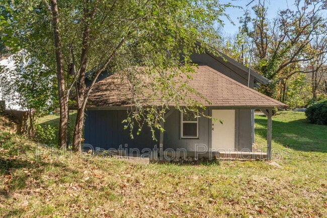 Building Photo - 108 Cliff Dr